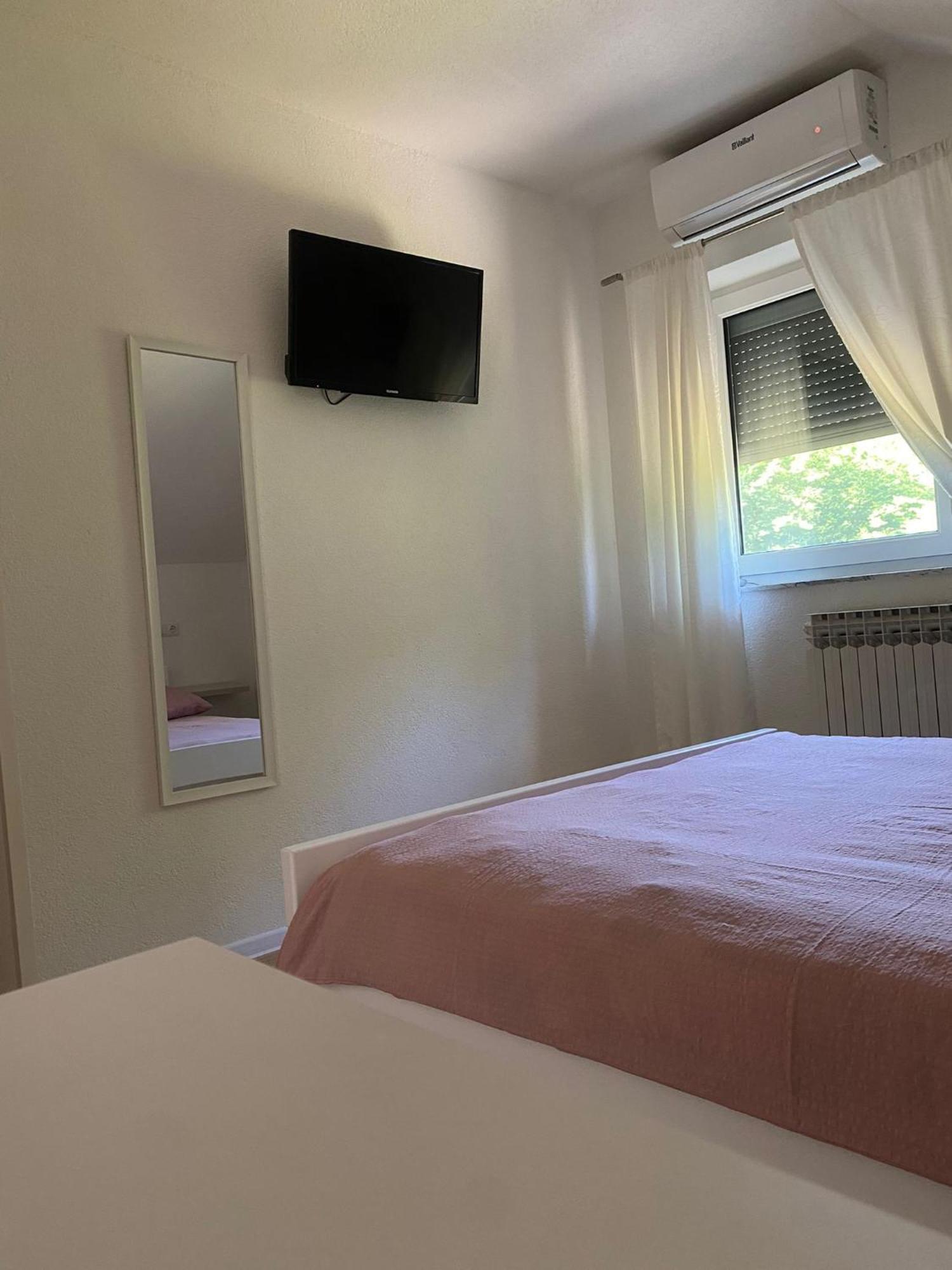 Guesthouse Abrlic Selište Drežničko Zewnętrze zdjęcie